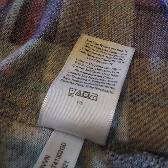 🌺 Vintage Plaid Flannel Nightgown/Housedress/Loungewear - Picture 10 of 10